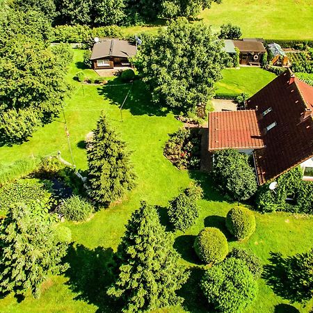 Bungalow Und Ferienwohnung Auf Ruegen Kluis Exterior foto